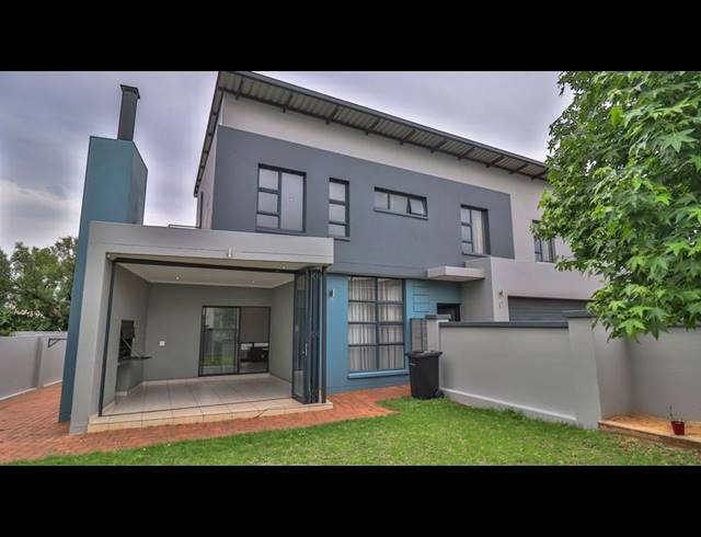 3 BEDROOM HOUSE FOR SALE IN MIDSTREAM MEADOWS